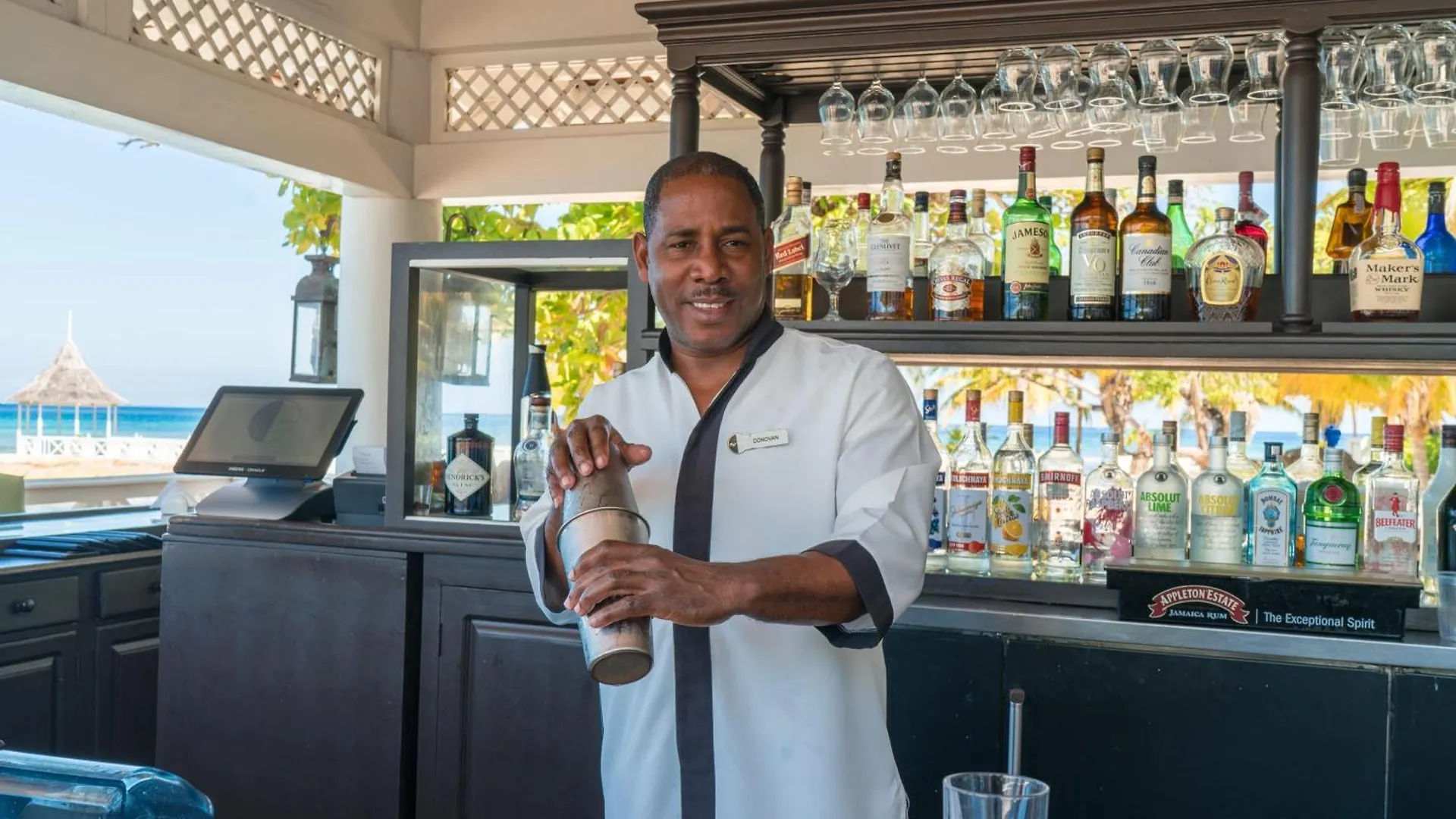 Hospitality Expert Bts 6 - Pool Beach & Bar Μοντέγκο Μπέυ 0*,